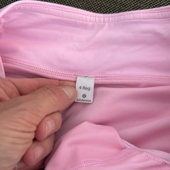 Lululemon short - Picture 9 of 10